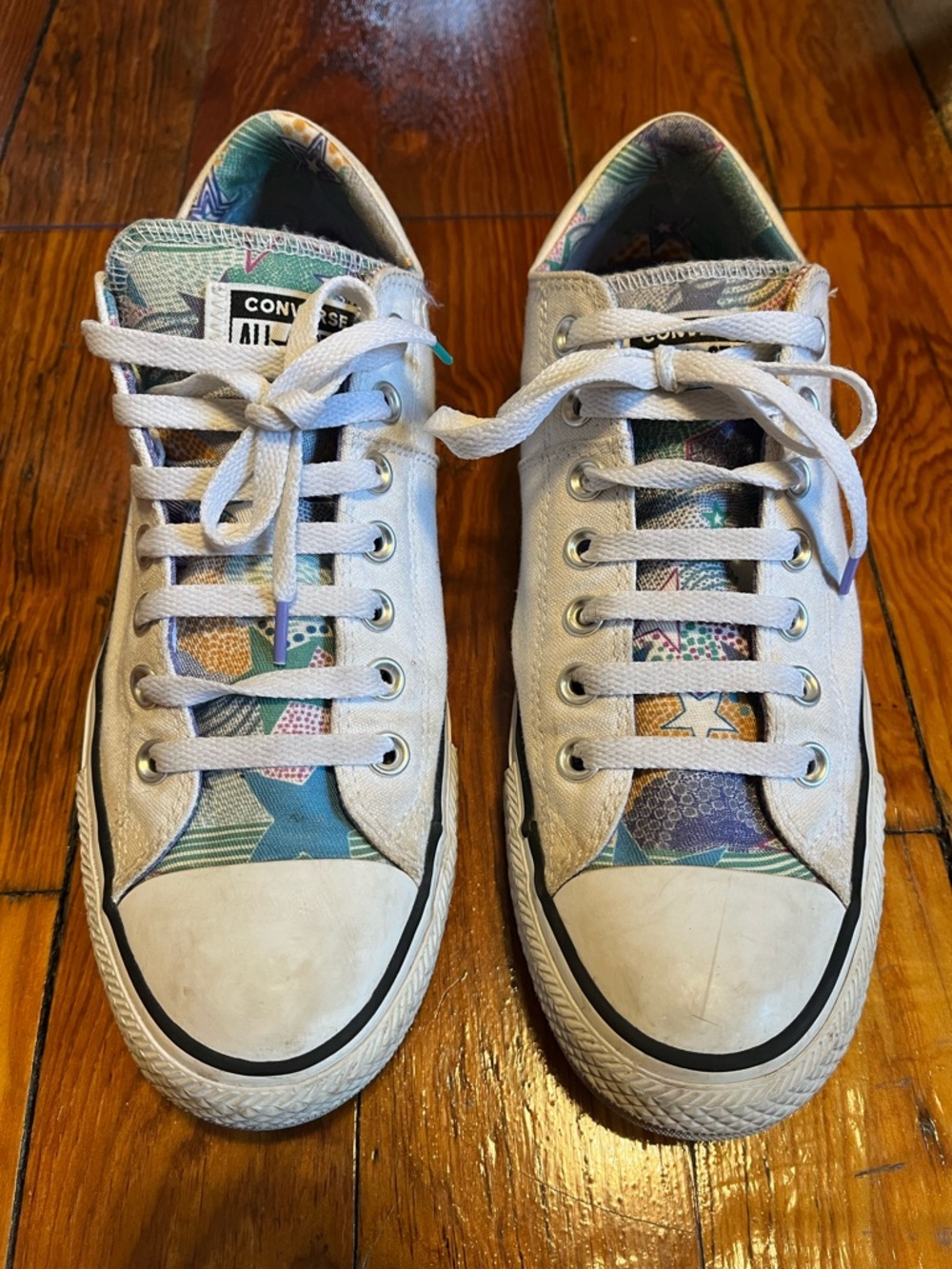 Converse White Low Top Sneakers with Multicolor Star Pattern
